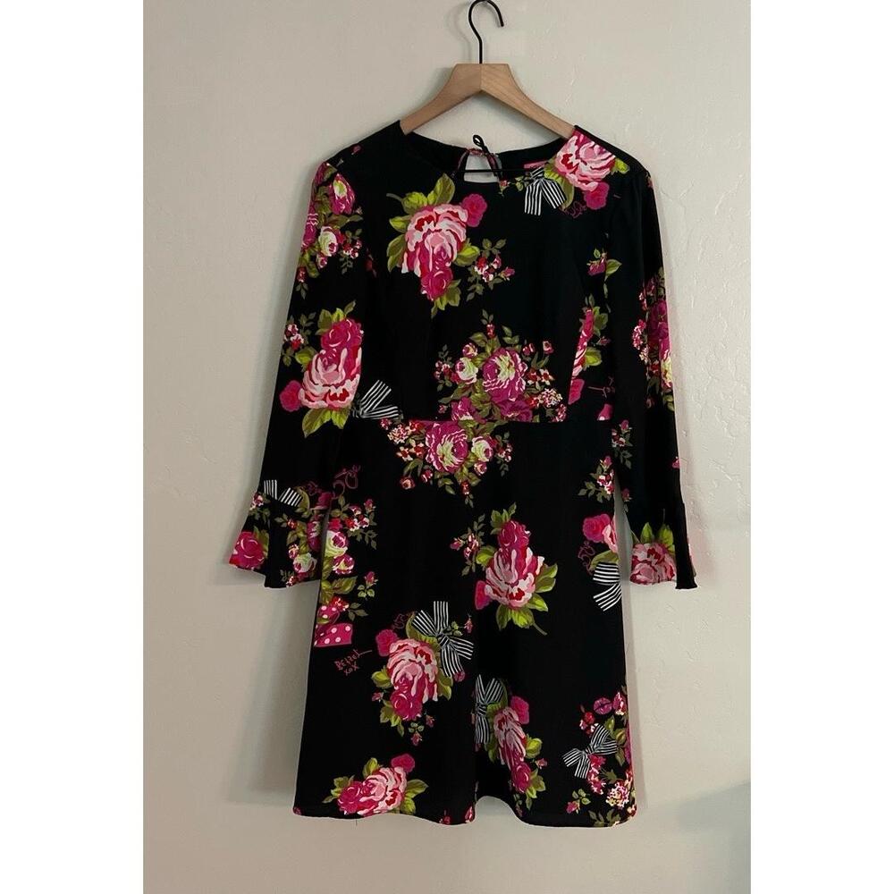 Betsey‎ Johnson Dress Size 6 Black Floral Bell Sleeves - Picture 2 of 10